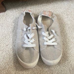 madden girl sneakers